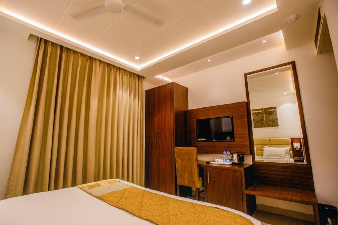 Hotel Ten Square, India Agra  Exterior foto